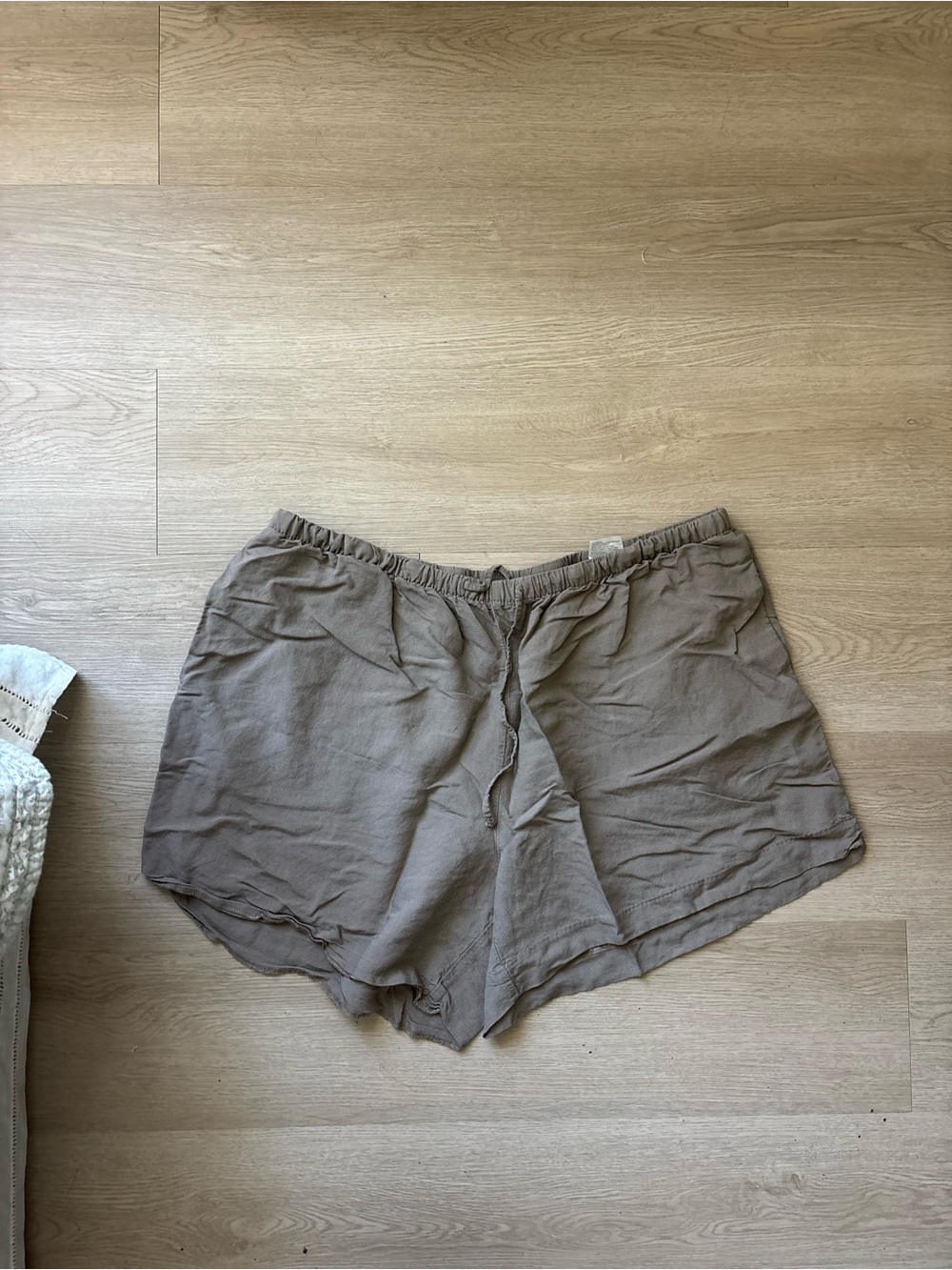 H&M Taupe Elastic-Waist Athletic Shorts